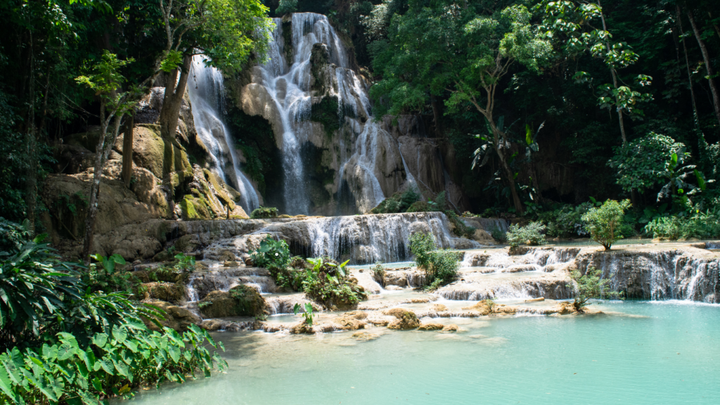 Laos travel guide and destinations